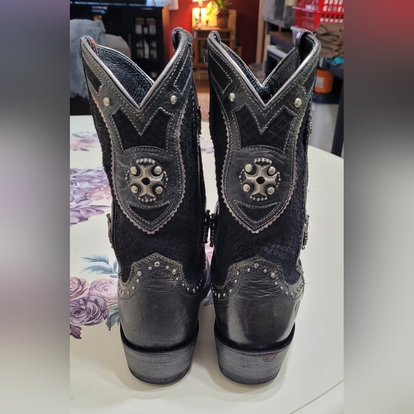 Ariat Desperado Boots - Picture 6 of 13